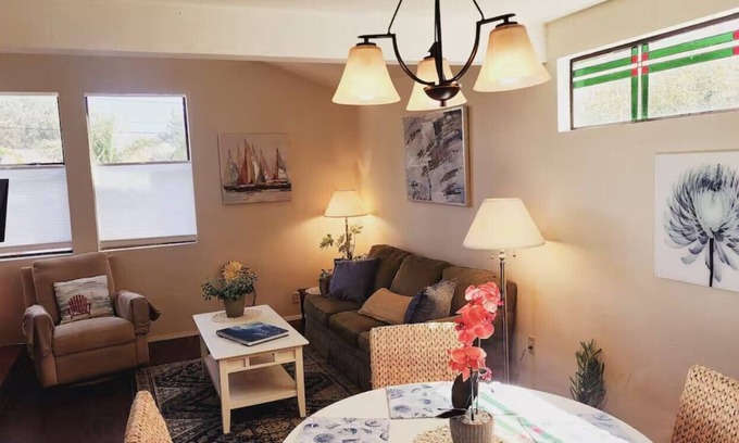 Morro Bay House | Shangri la by the Bay and Downtown