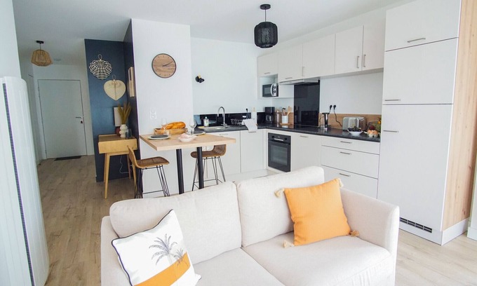 Concarneau Apartment | -SHELBY- T2 ARRIÈRE CORNICHE PARKING ET TERRASSE