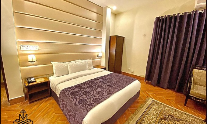 F-8 Sector House | Shelton Guest House