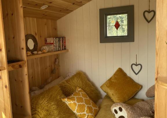Turnchapel House | Shepherd's Hut at St Anne's - Costal Location