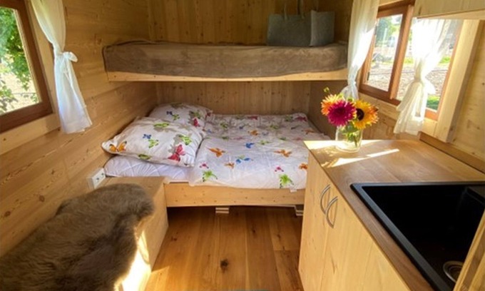 Altensteig Apartment | Shepherd's wagon on agricultural property with approx. 8 sqm for max. 3 persons