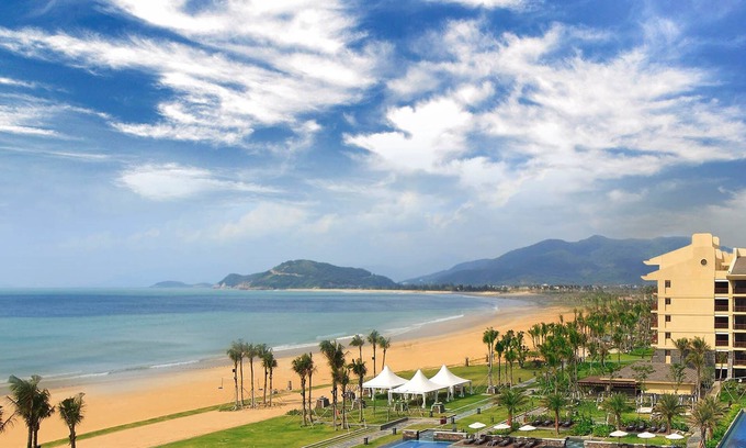 Wanning Hotel | Sheraton Shenzhou Peninsula Resort