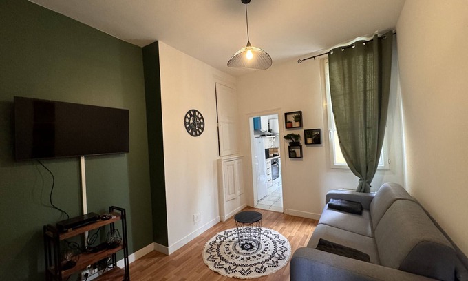 Nord - Gare Apartment | Sherlock Holmes - Home - 4 pers - Rêve au Mans