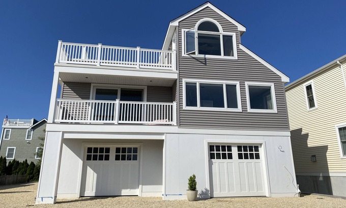 Ship Bottom House | Ship Bottom 3BR / 2 Bath Home - Dogs Welcome!
