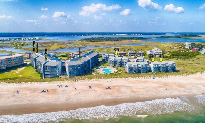 Sneads Ferry Condo | Shipwatch Villa 1212 | Community Pool | Elevator