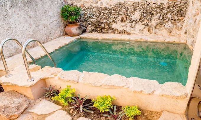 Centro House | Shiva House, small private house in the center of Merida