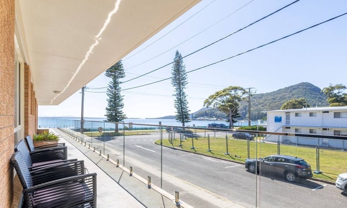 Shoal Bay Apartment | Shoal Towers, unit 1 11 Shoal Bay Road - fantastic unit across the road from beach with Wi-Fi