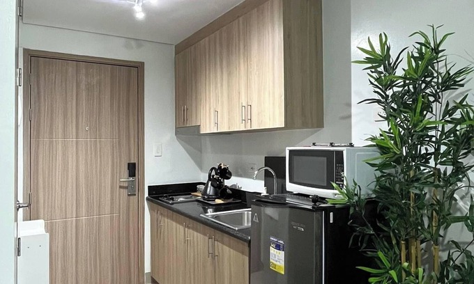 Barangay 76 Condo | Shore 2 Residences in Mall of Asia