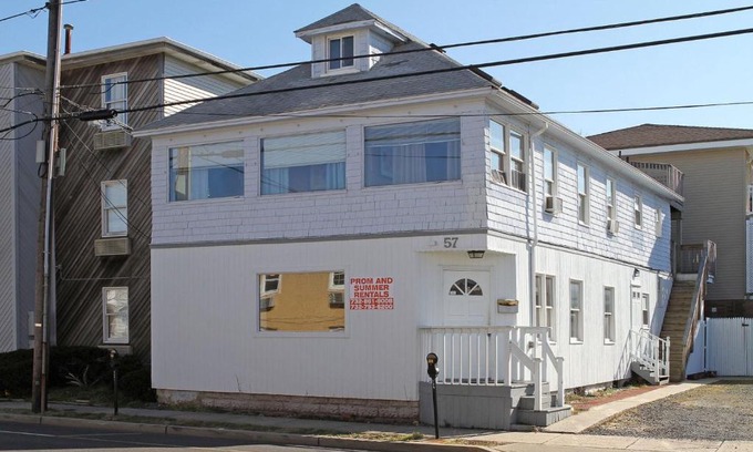 Seaside Heights House | Shore Beach Houses - 57 Dupont Ave
