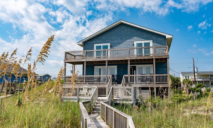 Emerald Isle House | Shore 'Nuff, Oceanfront House in Emerald Isle, NC!