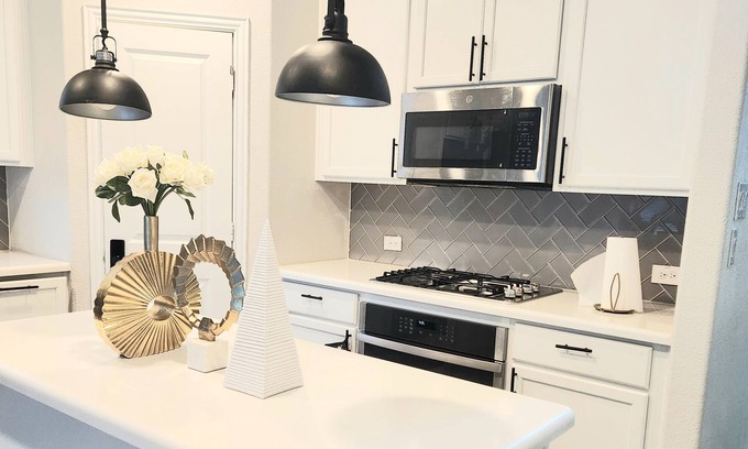 Prosper House | Short Stay, Long on ComfortnOne bedroom in a home with shared space
