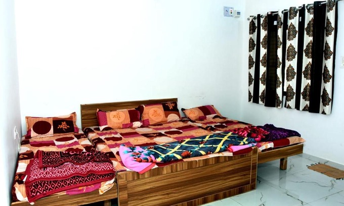 Rajpipla House | SHREE HARSIDDHI MAA HOMESTAY