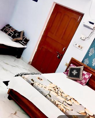 Ayodhya House | Shree Rameshwaram Guest House Ram Mandir 300 meters