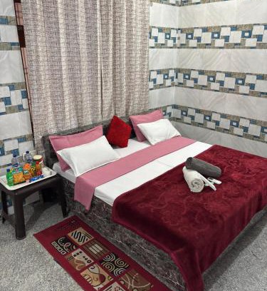 Ayodhya House | Shri Punjabi atithi nivas 100 metre saryu Ghat 900 metre Ram mandir