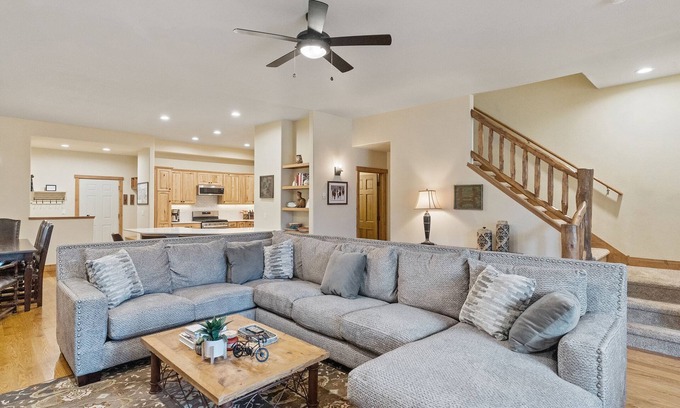 Steamboat Springs House | Shuffleboard Table - Modern Kitchen - Garage - Hot Tub