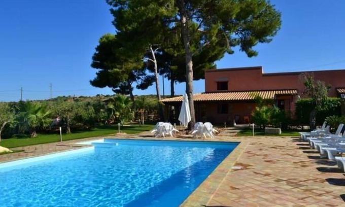 Menfi House | Sicily - Alloro Suite with splendid outdoor swimming pool and Jacuzzi - Villa Abate