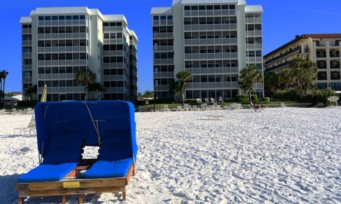 Siesta Key Condo | Siesta Key Beach Front Condo! Breathtaking view!