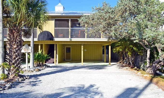 Siesta Key Condo | Siesta Key Beachside Vacation Rental W/Heated Pool – Walk to Beach and More