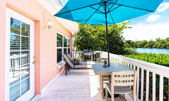 Siesta Key House | Siesta Key Bungalows, the Lagoon Bungalows Complex