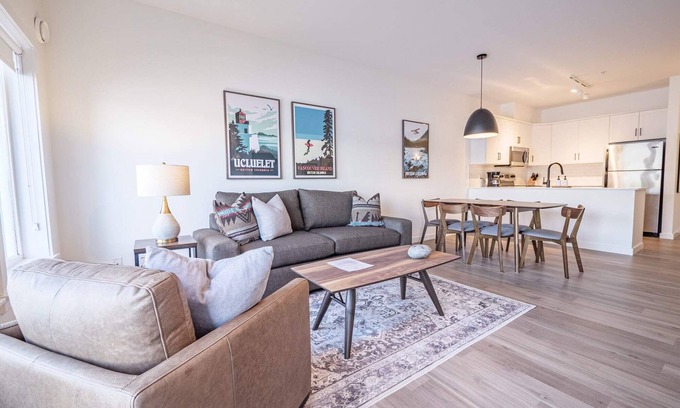 Ucluelet Condo | SIGNATURE COLLECTION TWO BEDROOM KING SUITE + SOAKER TUB ON PATIO