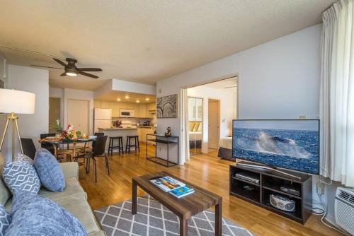 Kihei Apartment | Signature Residences at Maui Banyan, SALE