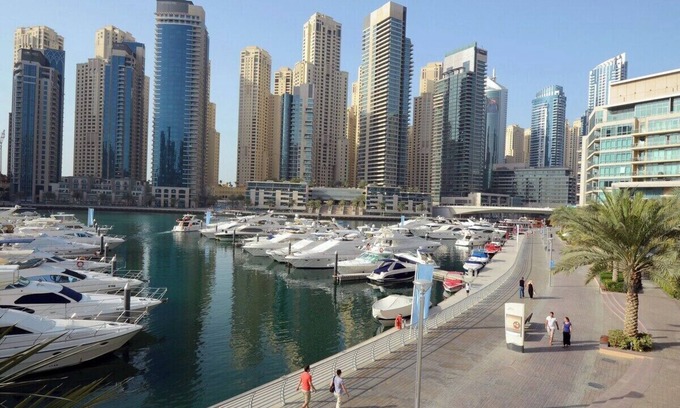 Dubai Marina Apartment | Silk Valley - Chic Studio Close to Beach