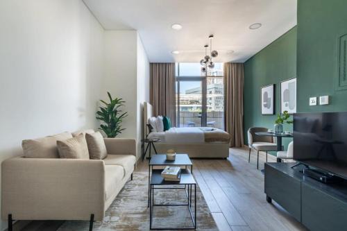 Bur Dubai Apartment | Silkhaus central DIFC studio newly furnished with building squash court