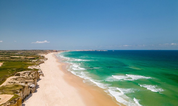 Areia Branca Villa | Silver Coast Beach Villa