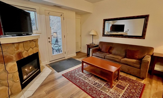 East Kootenay Apartment | Silver Rock 2 Bedroom, Spacious.