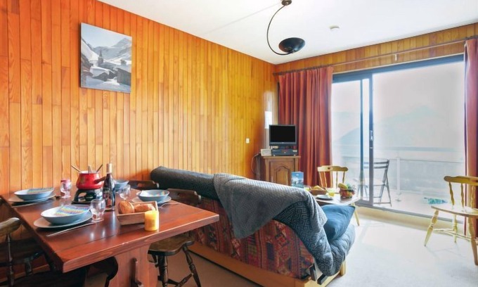 La Toussuire Apartment | Simiane by Interhome