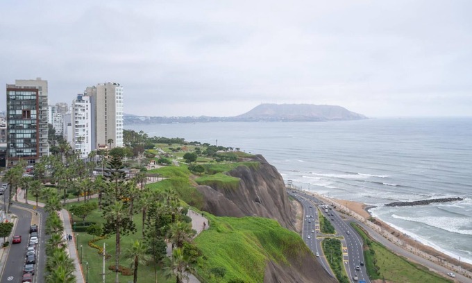 Santa Cruz Apartment | Simply Comfort. Outstanding Ocean View 2BR 2BA. Pool,Gym