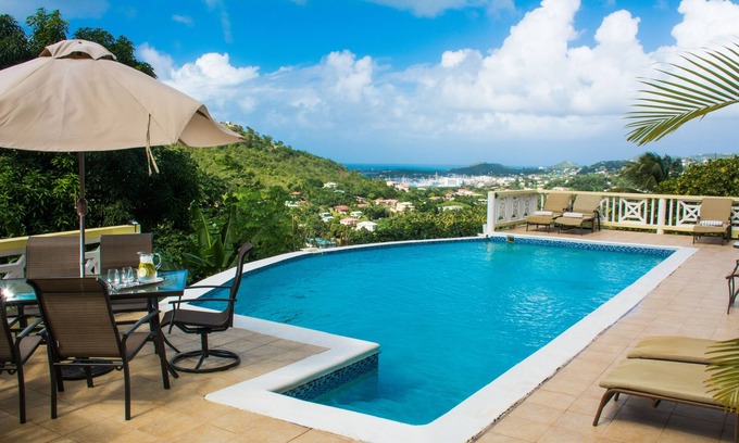 Marisule Apartment | Simply Heavenly! Large Self Catered Single Bedroom Apartment With Huge Pool