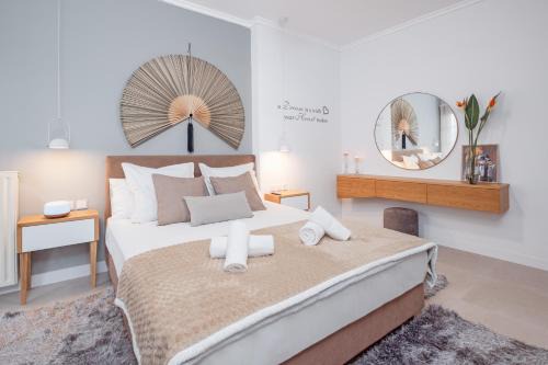 Kalamata Apartment | Singer Suite Kalamata, Modern Spacious Apartment near Beach & City Center with Parking