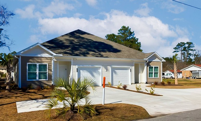 Myrtle Beach House | Single-level duplex near beach/golf with screened patio, AC & W/D - dog-friendly