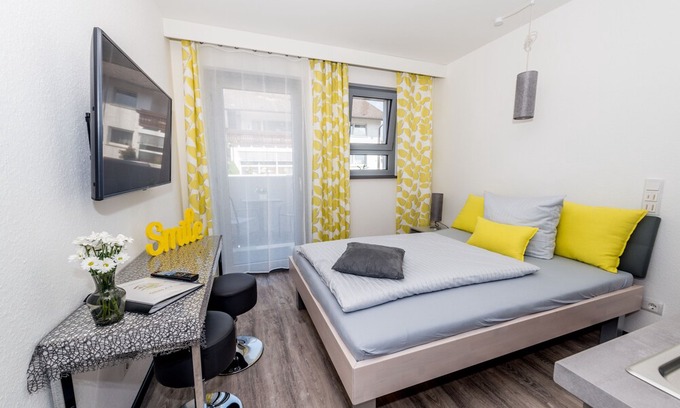 Bensheim Hotel | Single room apartment Business (small aparthotel, without breakfast)