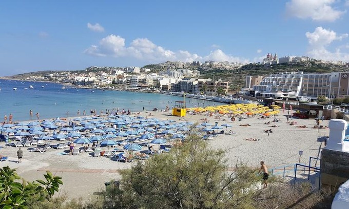Għadira House | Single room for one person only 5 Minutes walk to Mellieha Bay Beach