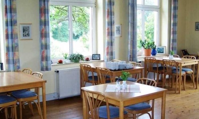 Barkow House | Single Room - Manor House Barkow