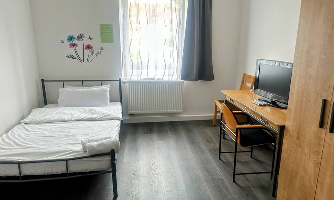 Rangierbahnhof-Siedlung Bed & Breakfast | single room with shared bathroom