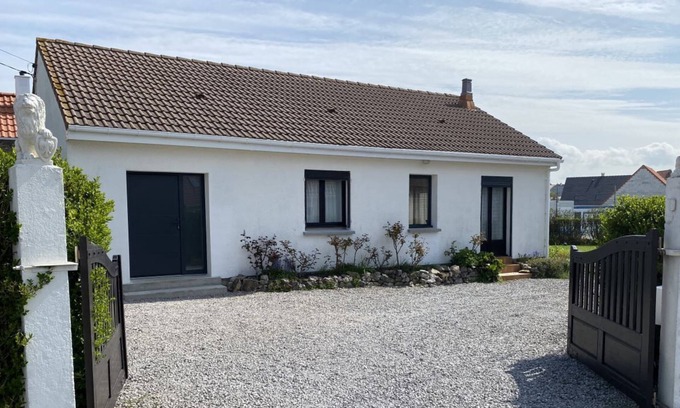 Audresselles House | Single storey with garden