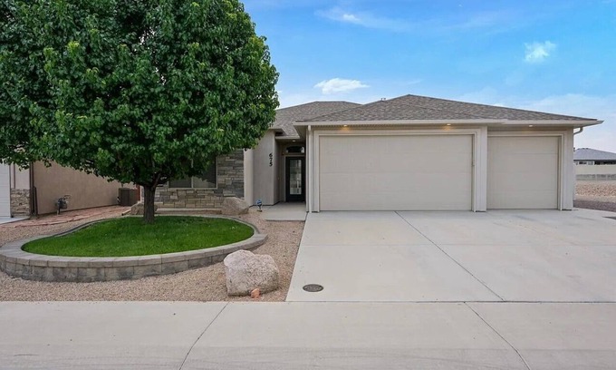 Grand Junction House | Sip, Stay and Ride- a charming wine themed home in Grand Junction