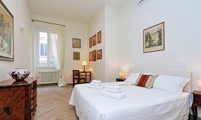 Rione III Colonna Apartment | Sistina 2