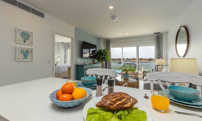 Oranjestad Condo | Sit Back, Relax.Your New View to the Harbor Awaits