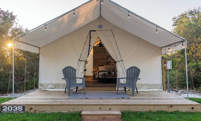 Orange Beach RV Rental | Site #09 Double Safari Tent with ensuite bath