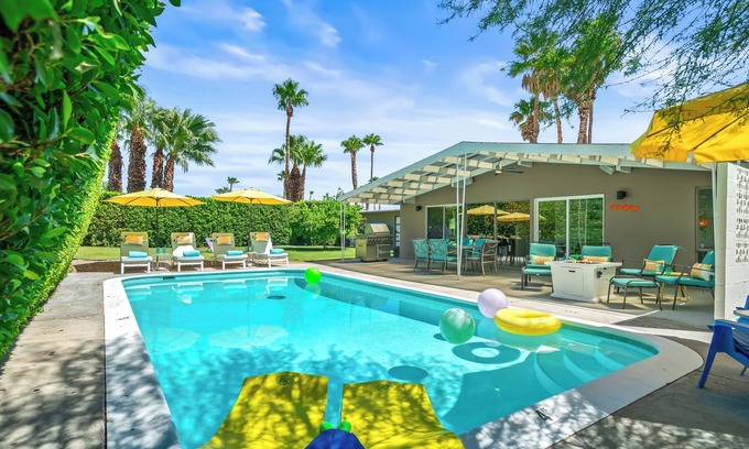 Racquet Club Estates House | Six Palms Alexander - Outdoor Oasis Awaits