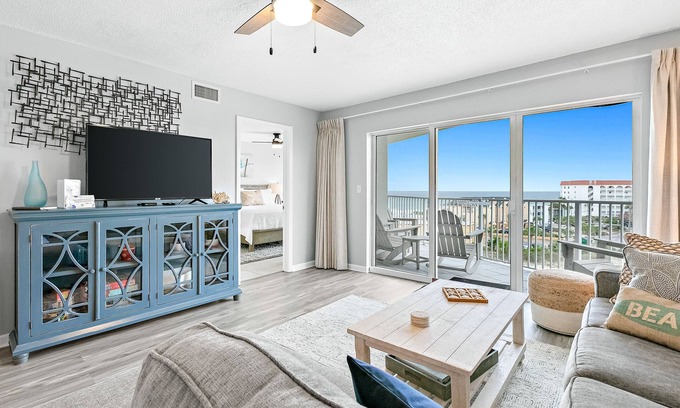 Fort Walton Beach Condo | Sixth-Floor Condo w/Partial Ocean Views, Free WiFi, Balcony, Shared Pool, Tennis