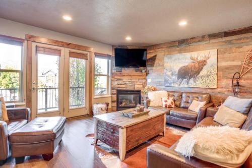 Eden Apartment | Ski, Hike and Relax Eden Condo with Hot Tub Access