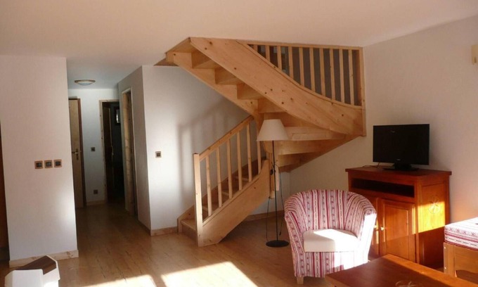 Pralognan-la-Vanoise Apartment | Ski-in/ski-out & foot of the slopes, balcony, tv, ski locker, 41-44m², Pralognan-la-Vanoise