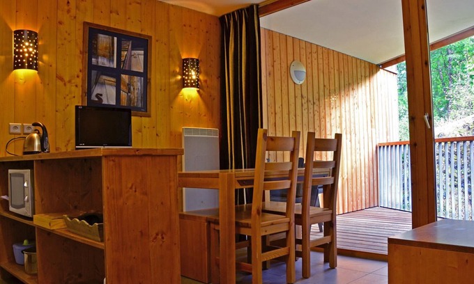 Montchavin Apartment | Ski-in/Ski-out Apt: Balcony, Parking, 7 Min Walk to Shops, Sleeps 4