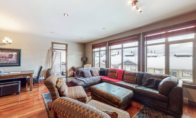 Big White Ski Resort Condo | Ski-in/ski-out condo with gondola view, WiFi, private hot tub, and washer/dryer