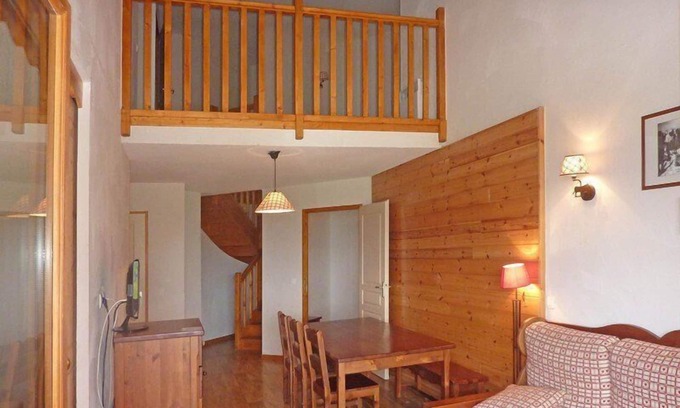 Les Orres Apartment | Ski-in/ski-out & foot of the slopes, 2nd floor, fitness, swimming pool, sauna, balcony, tv
